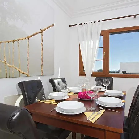 Villa Puerto Del Carmen Sleeps 6 Air Con Wifi